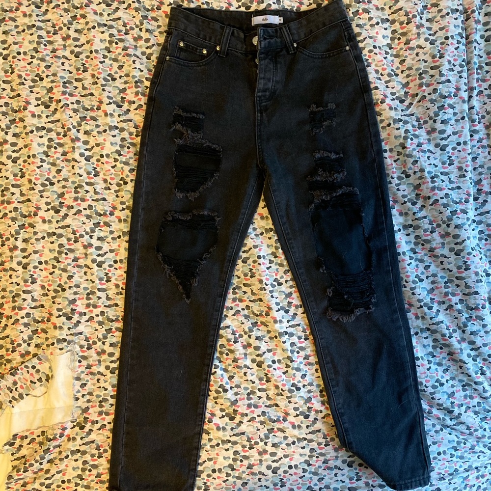 Black distressed jeans